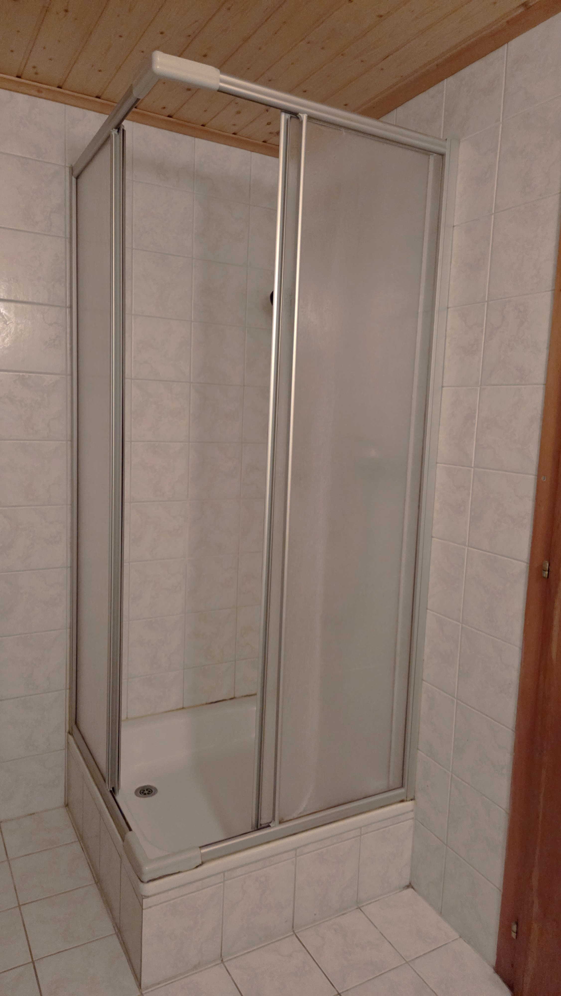 Ecureuil salle bain douche photo 8